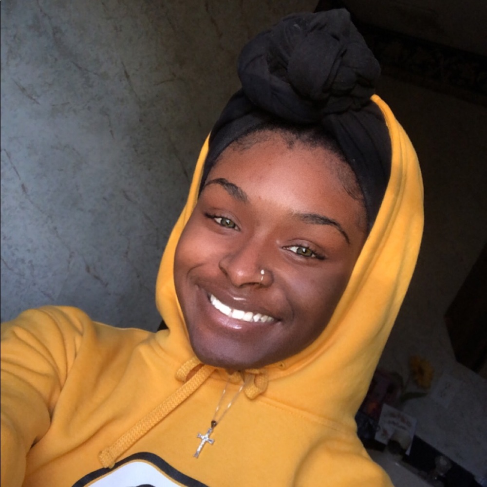 Meet your Posher, Khayla